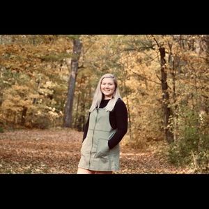 Meet your Posher, Caylee